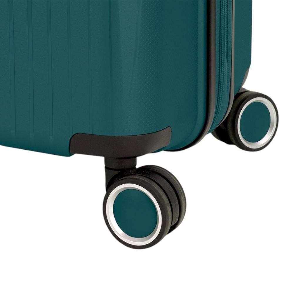 Detalle de las cuatro ruedas dobles multidireccionales de la maleta Gabol Brooklyn, diseñadas para ofrecer un desplazamiento suave y silencioso.