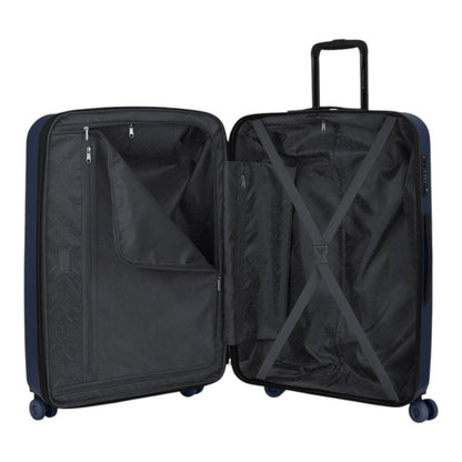 Descripción: Interior de la maleta grande Gabol Pacific con separador, bolsillo con cremallera y forro fabricado con material reciclado para mantener el equipaje perfectamente organizado.