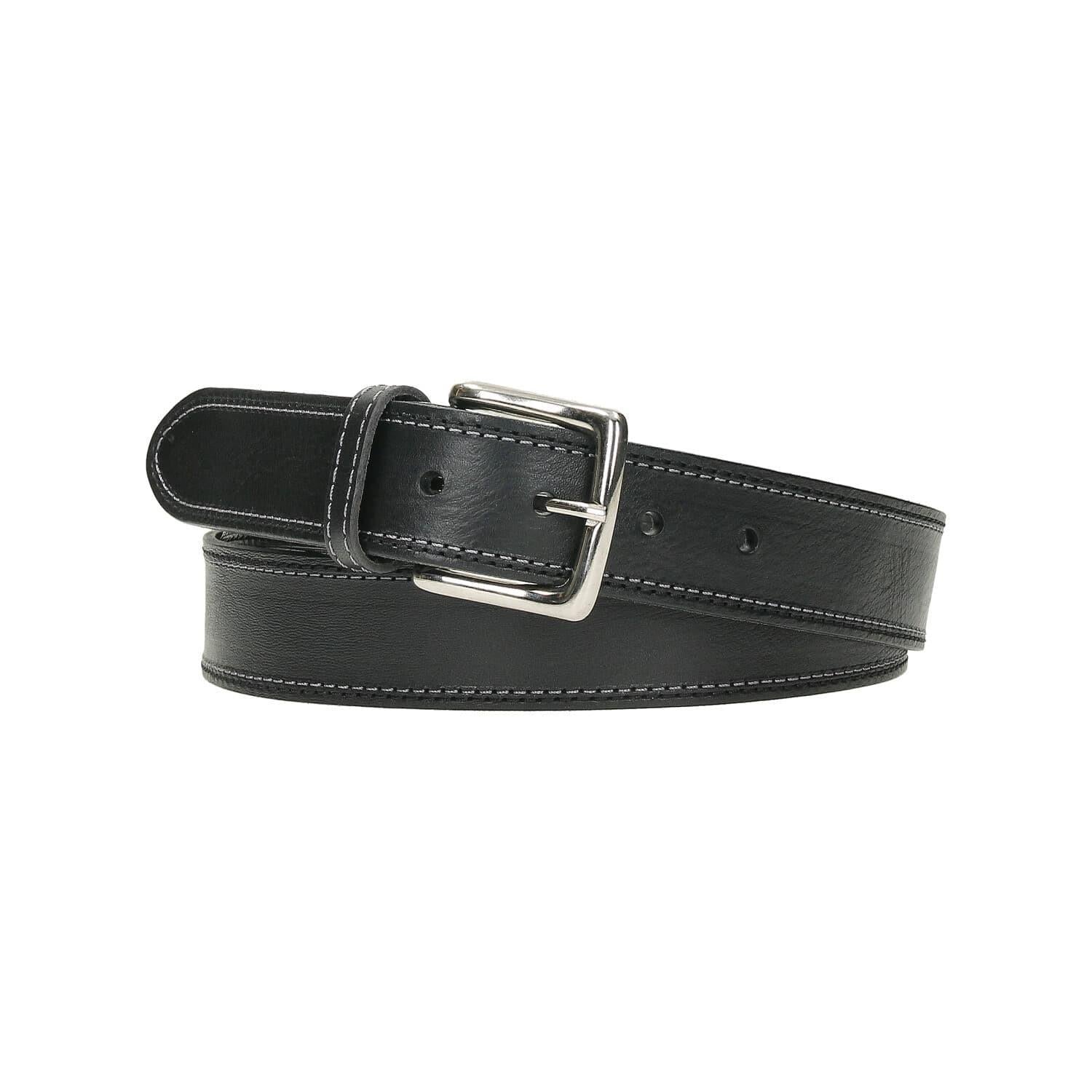 Vista principal del cinturón de piel para hombre en color negro, fabricado en España con una sola tira de piel, doble pespunte en contraste y hebilla plateada mate.