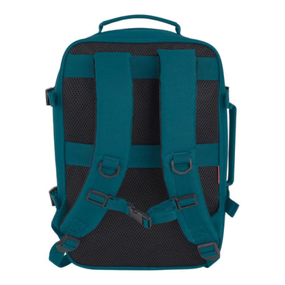 Vista posterior de la mochila Gabol Week turquesa con espalda acolchada, tirantes regulables y cinta de pecho para viajar cómodamente.