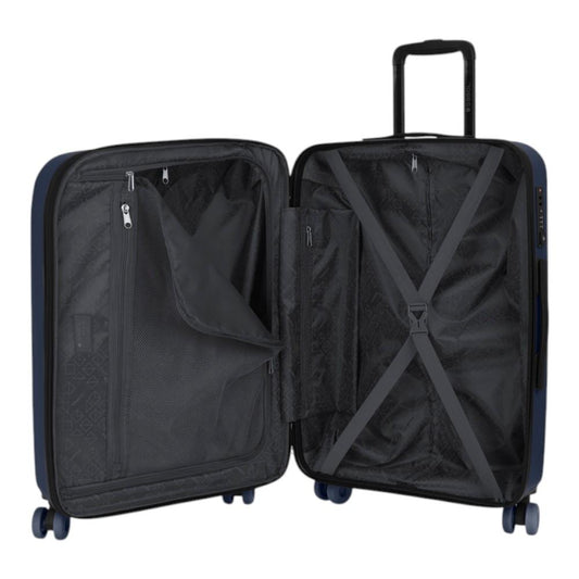 Interior de la maleta mediana Gabol Pacific con separador, bolsillo con cremallera y forro fabricado con material reciclado para mantener el equipaje perfectamente organizado.