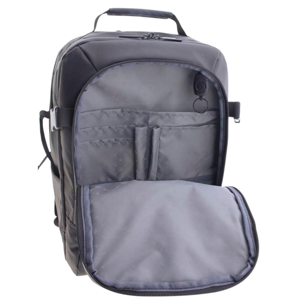 Compartimento principal de la mochila Gladiator Artic con apertura tipo maleta e interior de gran capacidad para organizar el equipaje.