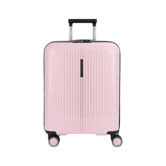 Vista frontal de la maleta de cabina Gabol Brooklyn en color rosa metalizado, fabricada en polipropileno de alta resistencia con cuatro ruedas dobles multidirección, ideal para escapadas de fin de semana.