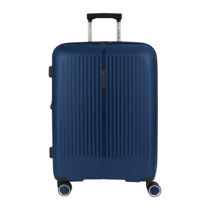 Vista frontal de la maleta mediana Gabol Brooklyn en color azul marino, fabricada en polipropileno de alta resistencia con cuatro ruedas dobles multidirección, ideal para viajes de 5 a 7 días.