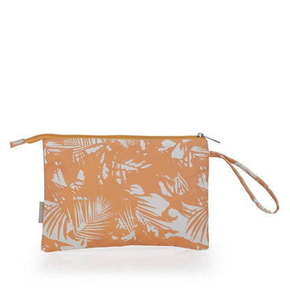 Vista frontal del neceser Gabol Cancún en color naranja con estampado tropical, cremallera superior y asa de muñeca.