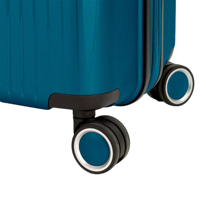 Detalle de las ruedas dobles multidirección de la maleta Gabol Brooklyn, diseñadas para ofrecer un desplazamiento suave, silencioso y estable sobre cualquier superficie.