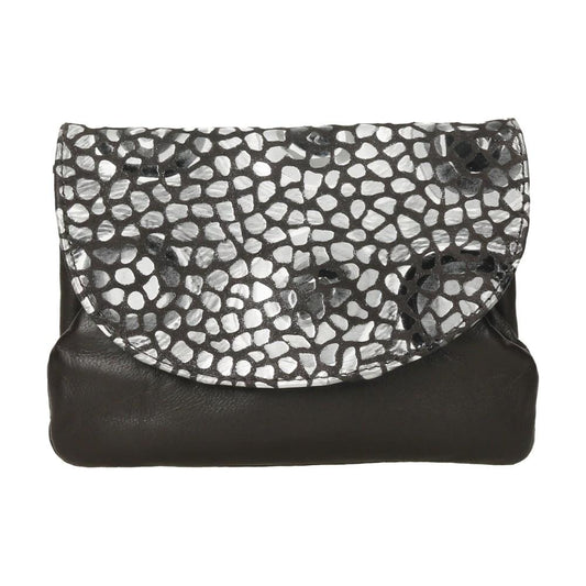  Vista frontal del exclusivo monedero con boquilla de piel para mujer, con solapa estampada de la colección Gaudí.